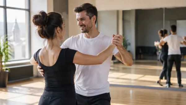 Cum alegi un curs de dans în Cluj: ghid pentru adulții care încep de la zero